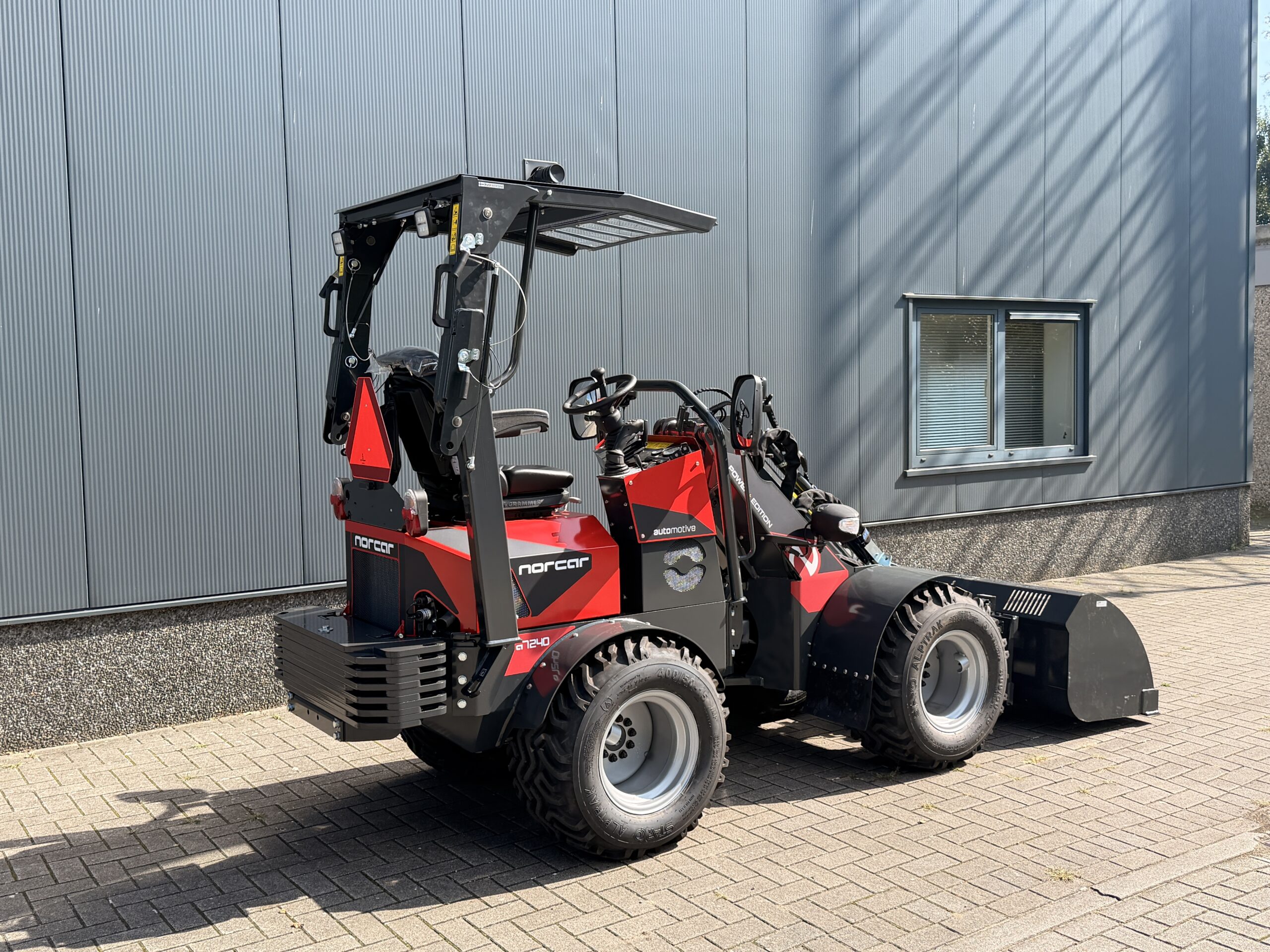 Norcar A7240 minishovel - Afbeelding 3