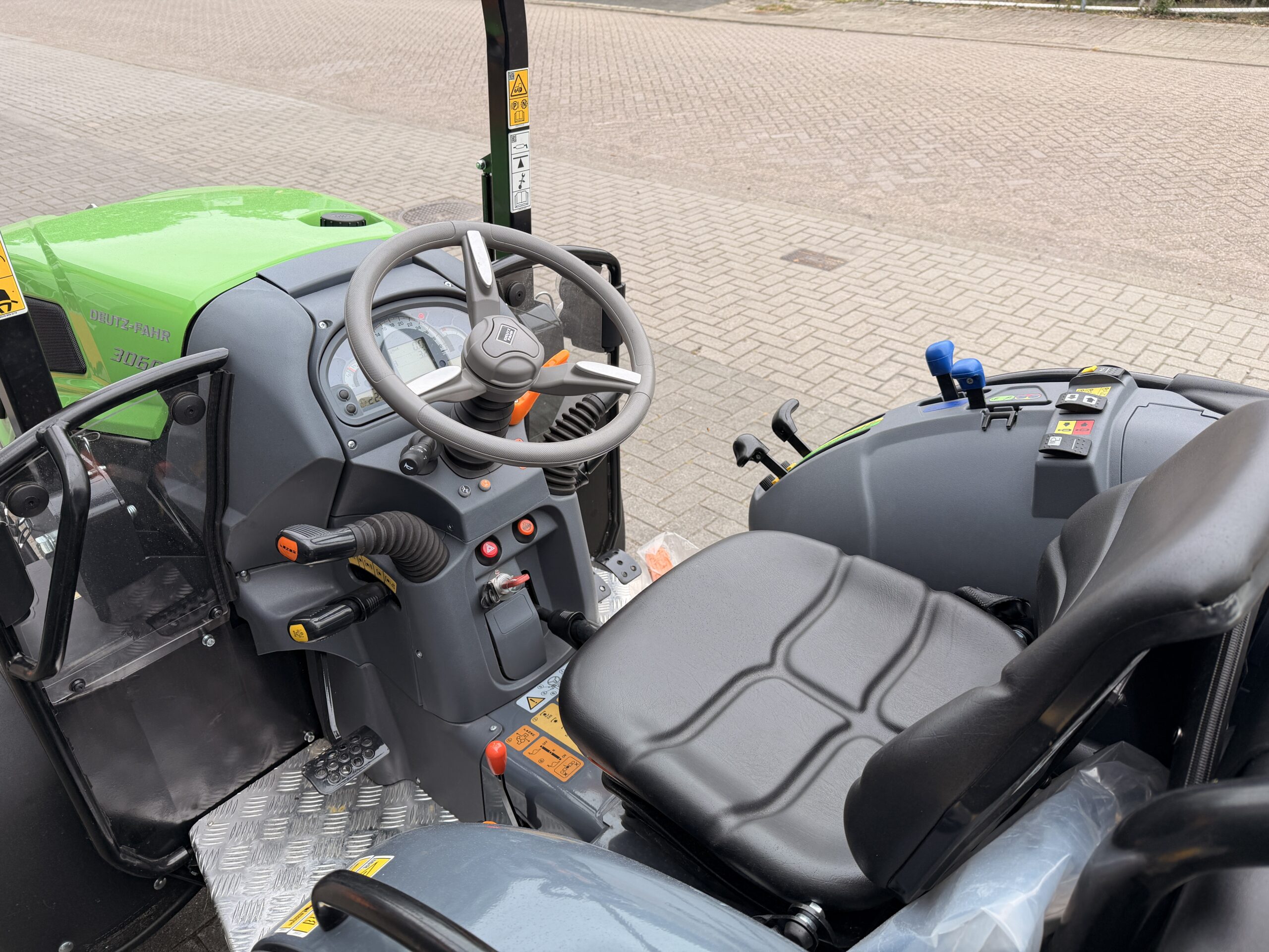 Deutz-Fahr 3060 trekker - Afbeelding 8