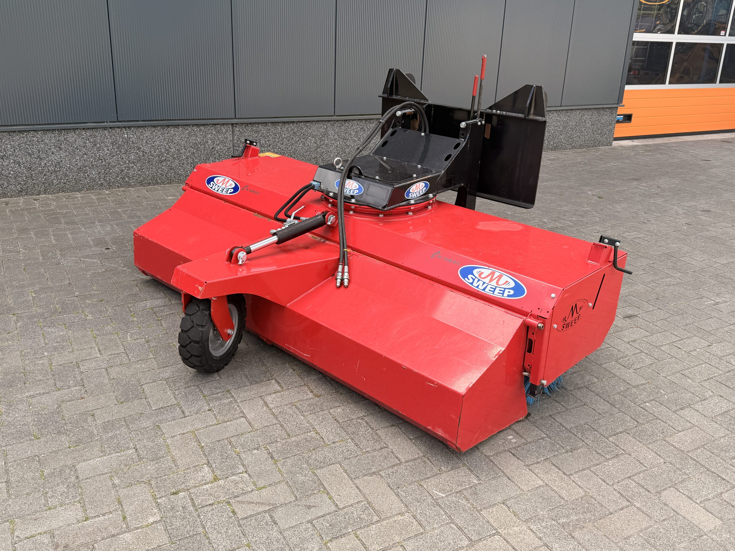 M-Sweep HSTV600P | Hydraulische Veegmachine