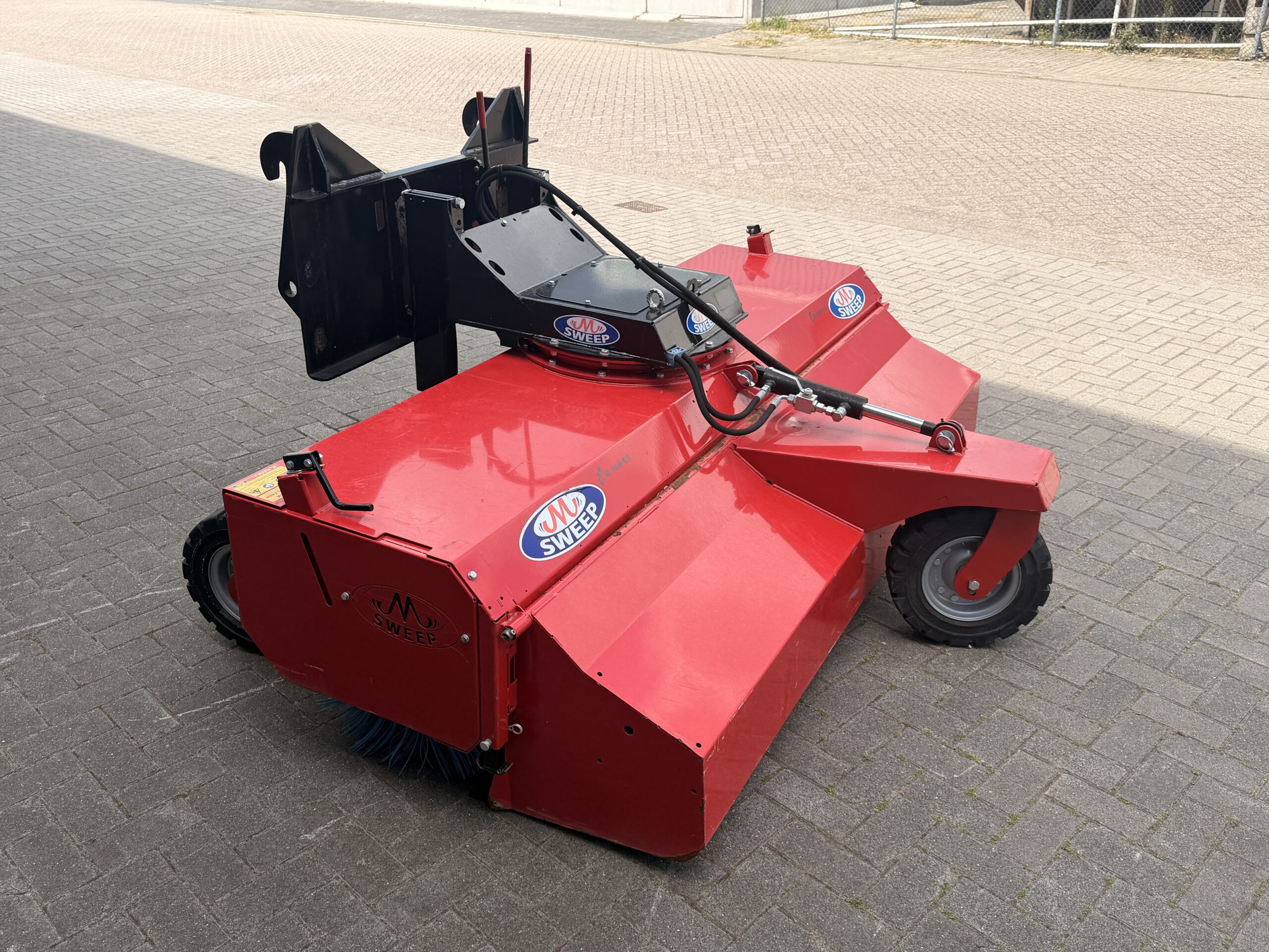 M-Sweep HSTV600P | Hydraulische Veegmachine - Afbeelding 4