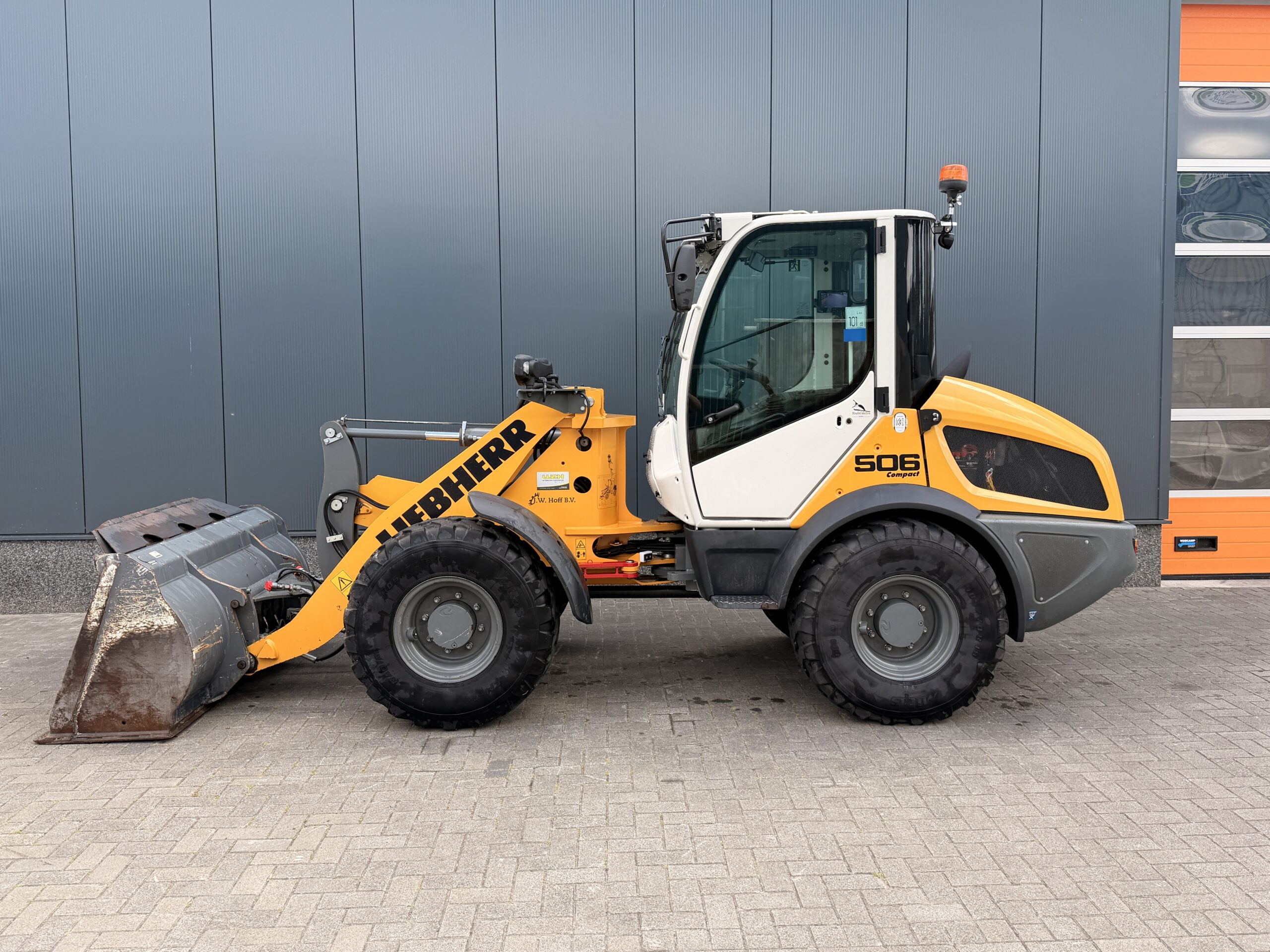 Liebherr L506C Shovel - wiellader