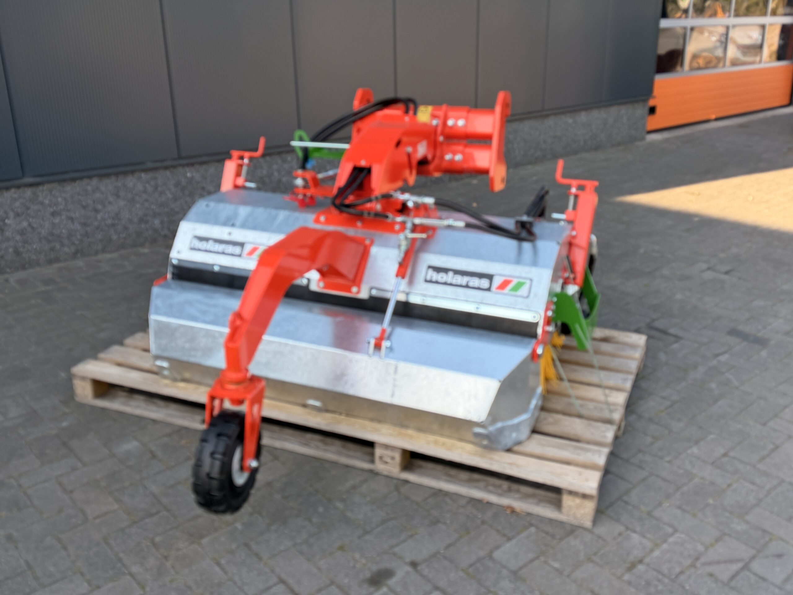 Holaras H-150 | Hydraulische Veegmachine (weidemann) - Afbeelding 2