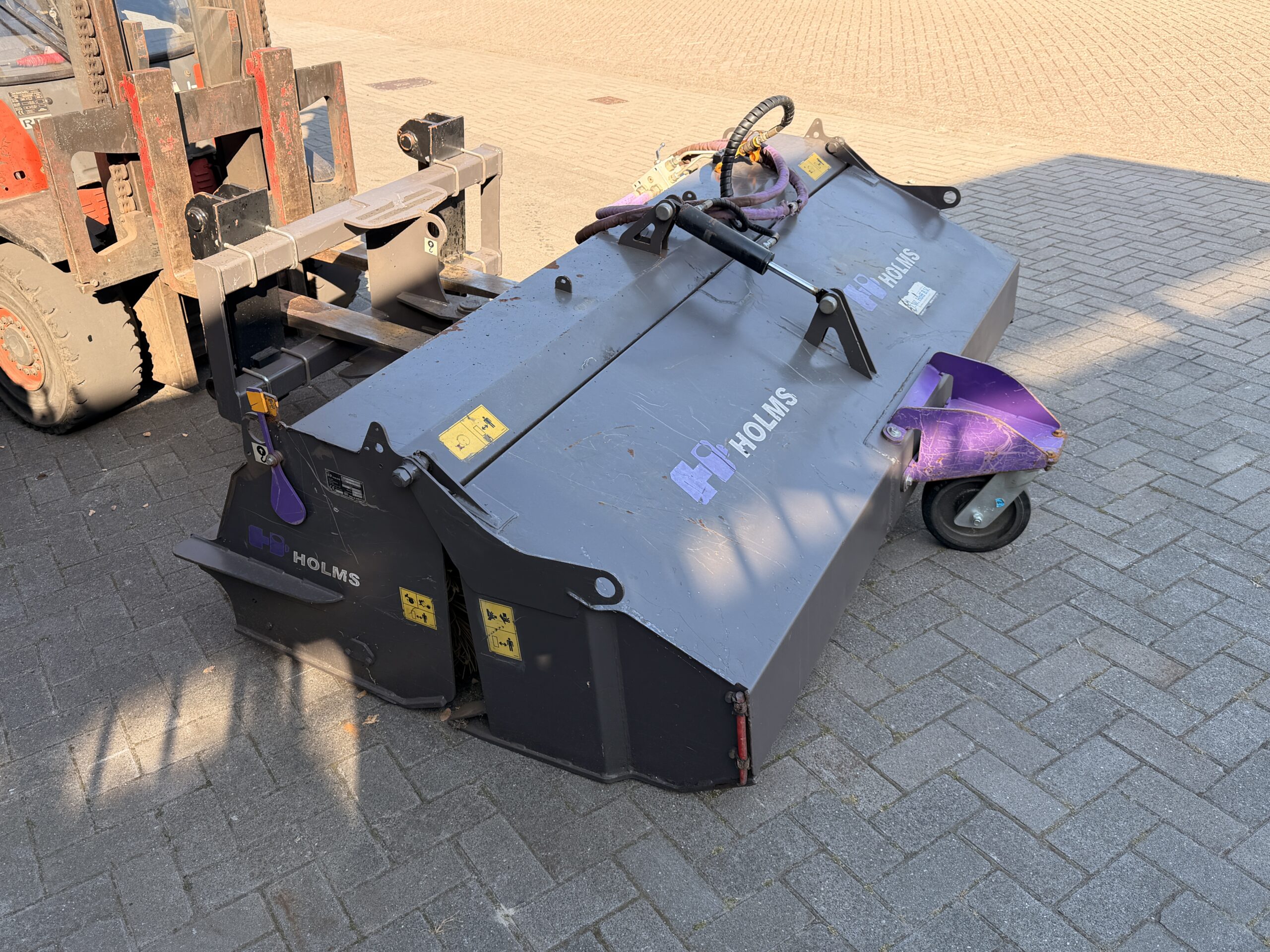 Holms Duo DL185 Hydraulische Veegmachine (Terex) - Afbeelding 5