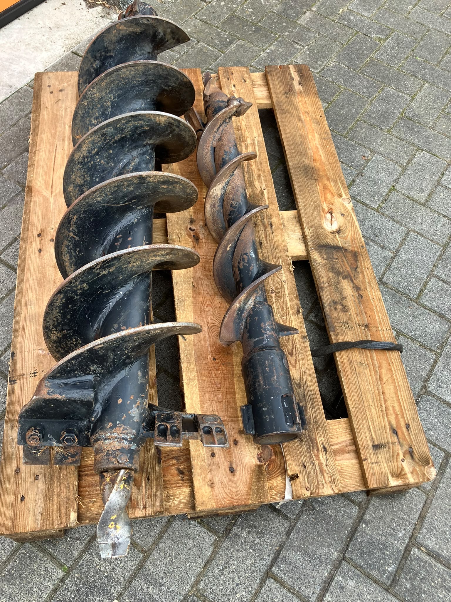 Hydraulische grondboor voor minigraver – Met diverse grondboren - Afbeelding 4